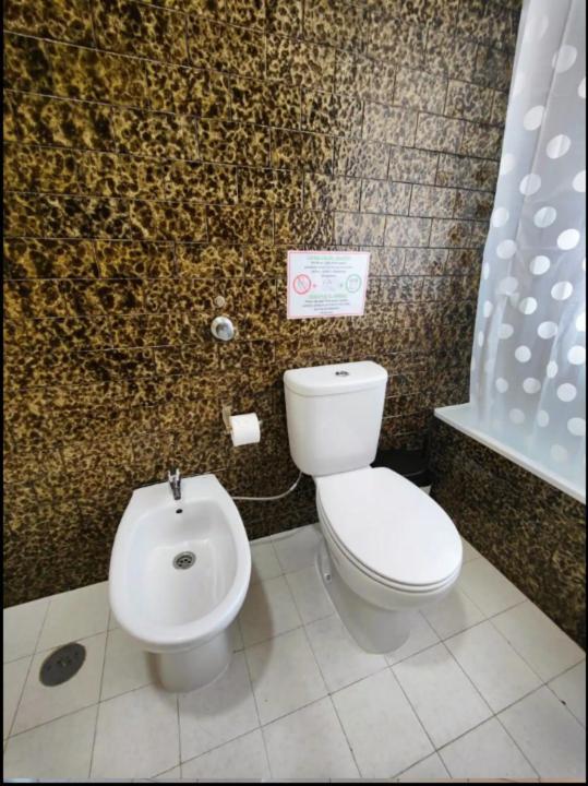 פארו Blife Algarvya Private Rooms מראה חיצוני תמונה